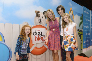 The cast of Dog With A Blog. Via DisneyABC on Flickr.