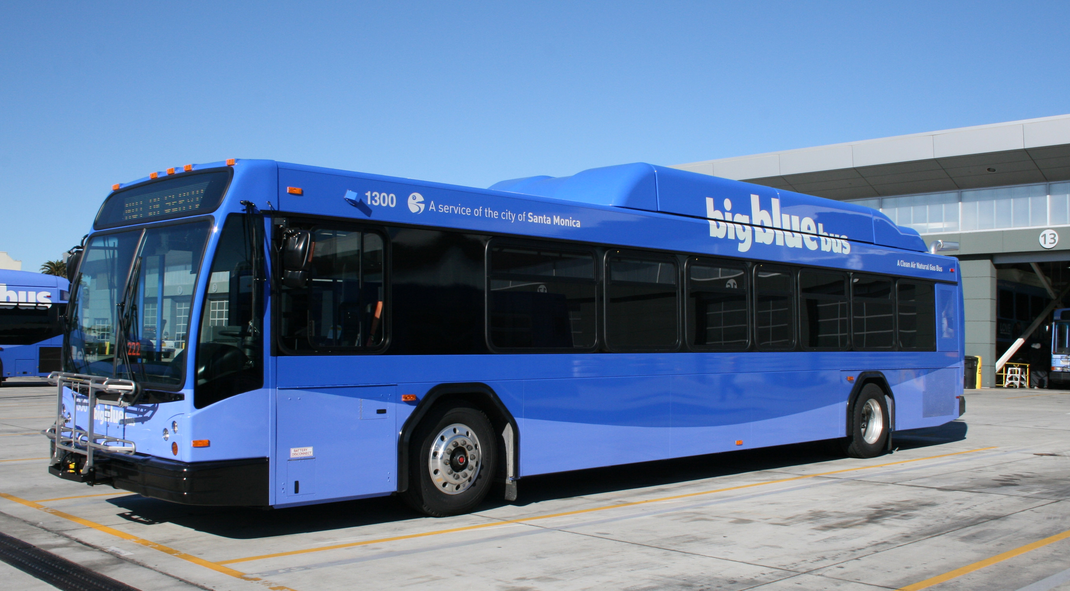 big blue bus launches mobile app for purchasing passes