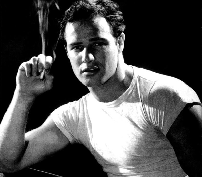 Marlon-Brando-Picture-A-Streetcar-Named-Desire-Smoking-Photo. 