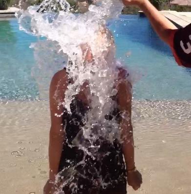 BritneySpearsIceBucketChallenge