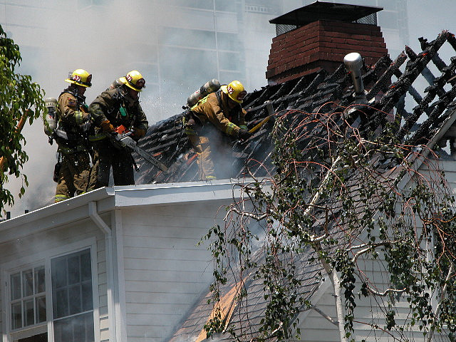 LAFD Beats ‘Stubborn’ Westwood Blaze