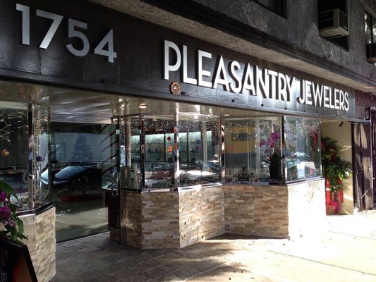 pleasantry_jewelers_storefront