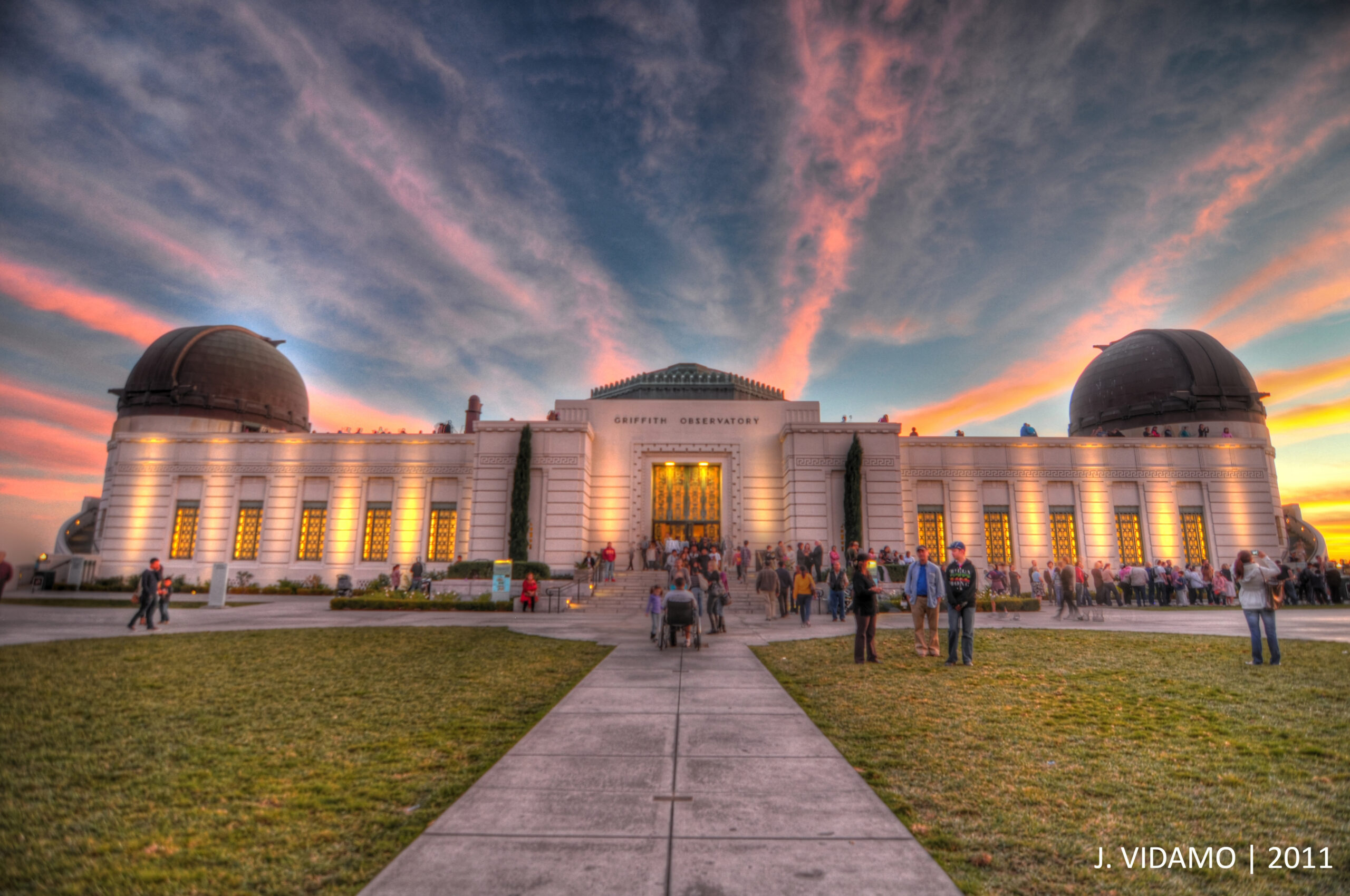 Griffith Observatory will host small talks at local noon and sunset to commemorate the Summer Solstice. Photo by Justin Vidamo.