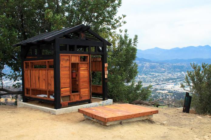 The Griffith Park Tea House at Mt Bell. Photo Courtesy modernhiker.com