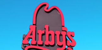 Arby’s Employee Accused Of Refusing To Serve Officer