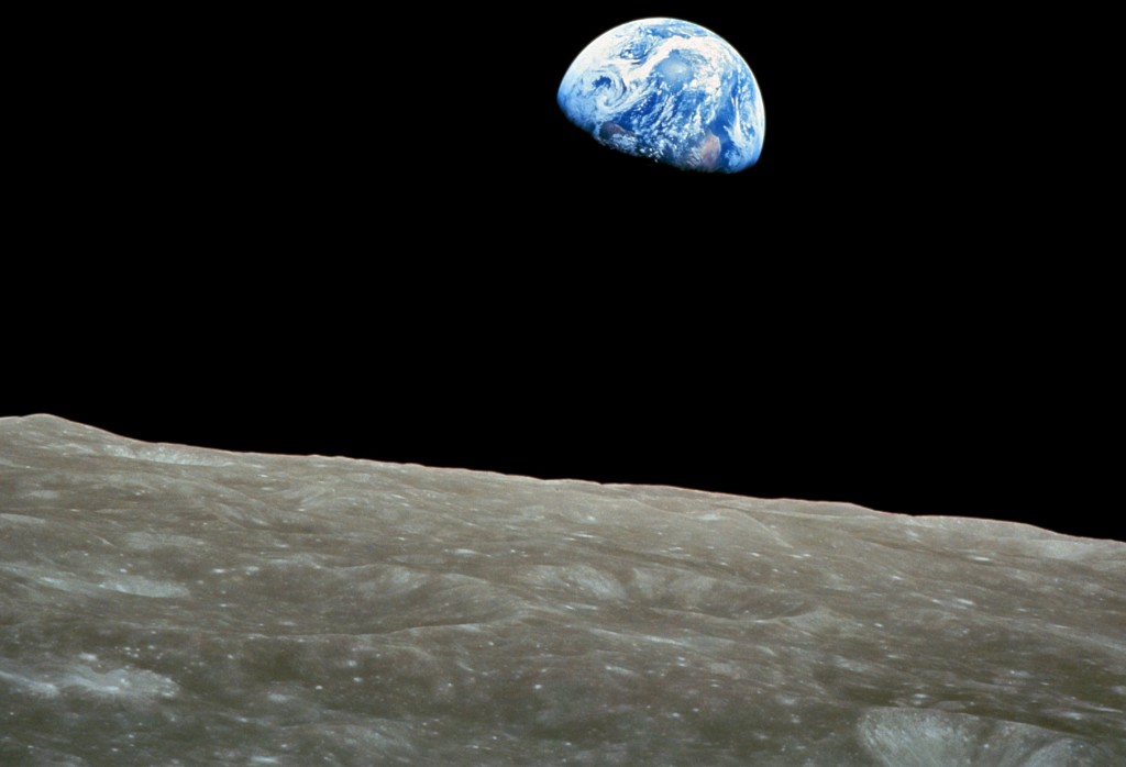 Image courtesy of Wikimedia Comons, NASA, Apollo, and Bill Anders.