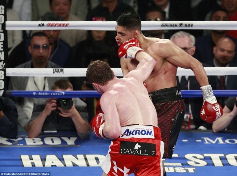 Canelo Alvarez Wins In Knockout Fashion