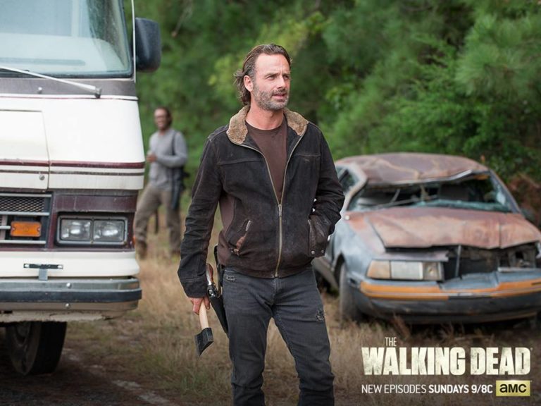 “The Walking Dead” Returns For Season 7 Death Reveal!