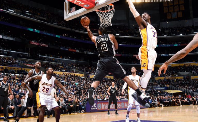 Lakers Lose Fourth Straight