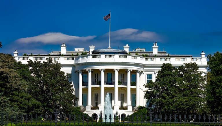 Does White House Instability Have An Effect On The Dollar?