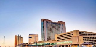 Why Are Online Poker Revenues Declining?