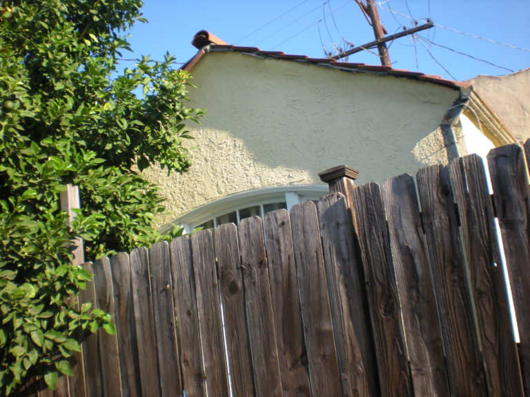 The Cottage Chronicles: Fences