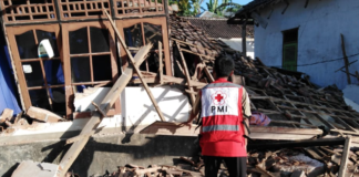6.9 Earthquake In Lombok Kills 91