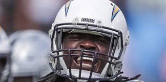 Chargers Beat Raiders 26-10