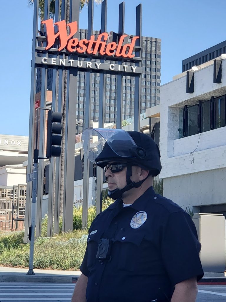 Armed Suspect Forces Mall, BHHS Lockdown