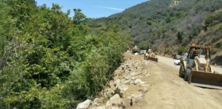 Topanga Canyon Boulevard Closes For Brush Clearing