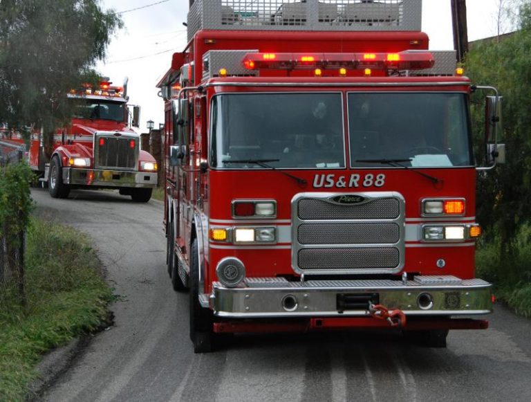 SUV Crashes Into Garage In Sherman Oaks
