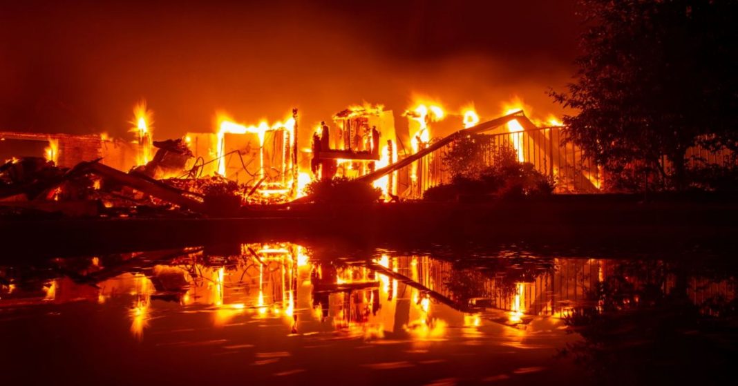 Fire In Studio City Threatens Hillside Homes - Canyon News