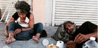 Santa Monica Motel Shelters Homeless From COVID-19