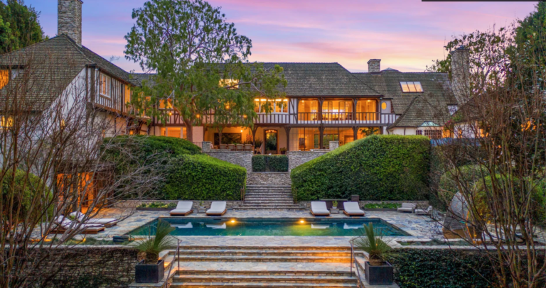 Former Home Of Brad Pitt, Jennifer Aniston Sold