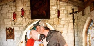 Gwen Stefani And Blake Shelton Engaged