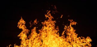 LAFD Extinguish Blaze at Sherman Oaks Home