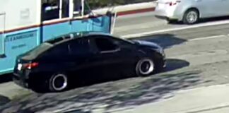SMPD Searching For Armed Robbery Suspects