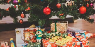 Spending Too Much On Xmas Gifts