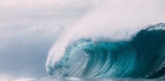 High Surf And Wind Gusts Expected In Santa Monica