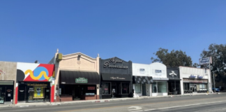 Students Robbed On Melrose Avenue