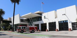 Santa Monica Bluffs Fire Closes Palisades Beach Road