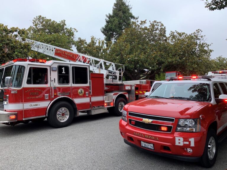 SM Firefighters Extinguish Apartment Fire