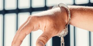 Robbery Suspect Arrested Near Wilshire Boulevard