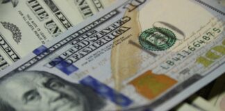 Armored Car Courier Robbed