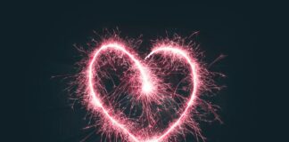 “Hit Man” Is Charming, Witty Entertainment