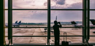 Military Helicopter And American Airlines Jet Collide Over Potomac River