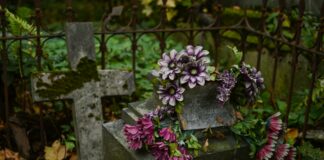 Family Sues Mortuary For Gross Negligence