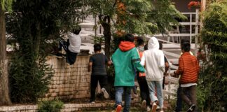 ICE Agents To Defend Themselves Following Anti-ICE Attacks