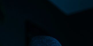 Armed Robberies In Woodland Hills And Sherman Oaks