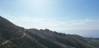 Seriously Injured Hiker Rescued On Rustic Canyon Road