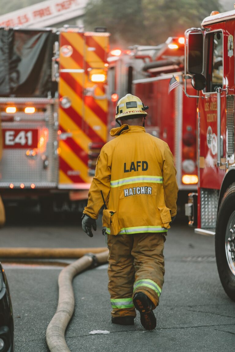 One-Story Sherman Oaks Fire Extinguished