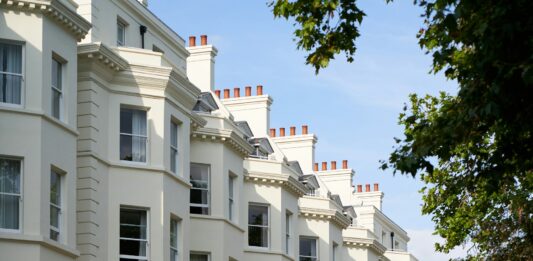 “The Gates” Is A Modest Thriller