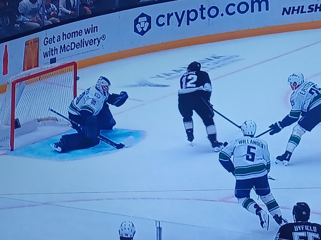 Los Angeles Kings Win Four In A Row