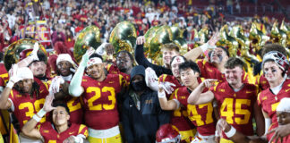 USC Rallies To Defeat Iowa