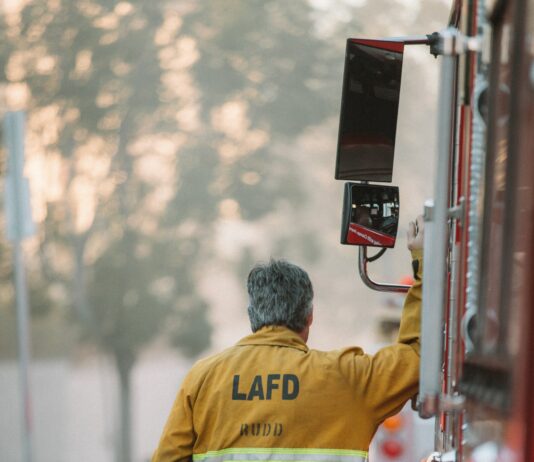 LAFD Battle Apartment Fire In Sherman Oaks