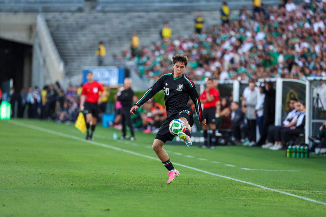 Chavez Mexico National Soccer Player