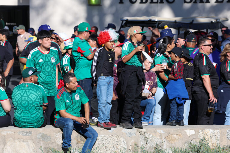 Mexico Defeats South Korea Clinching Group A