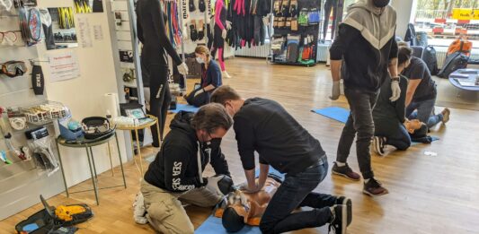 Sidewalk CPR Training In Beverly Hills