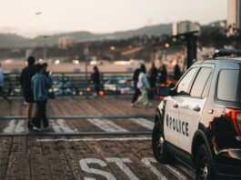 Employee Shot During Armed Robbery At Santa Monica Smoke Shop