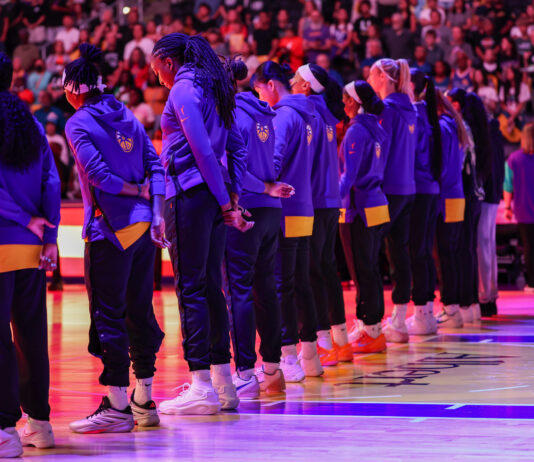 LA Sparks Fall To New York Liberty